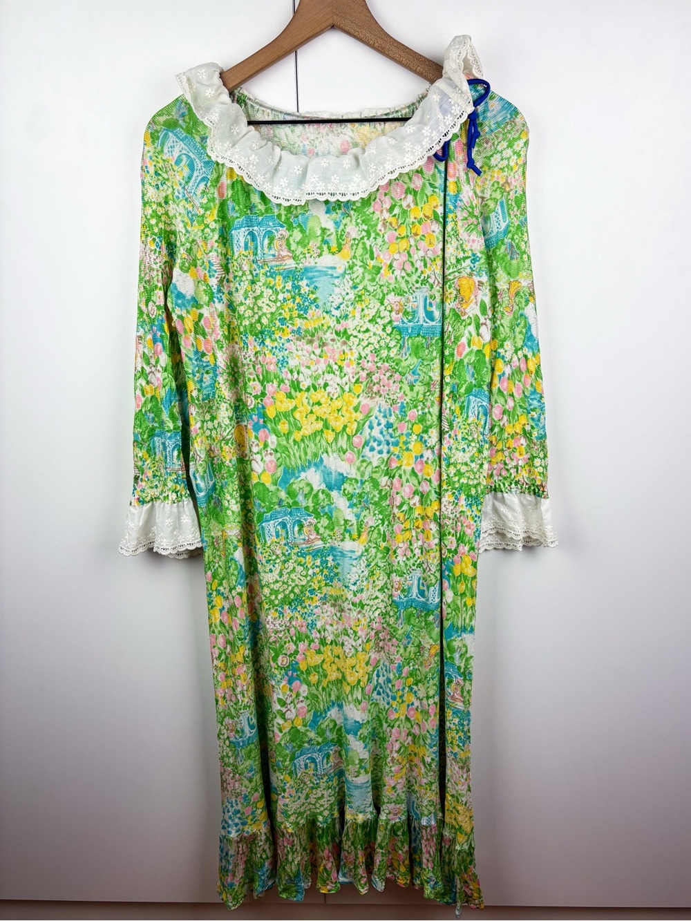 Vintage Victorian Garden Floral Gazebo Ruffle Eyelet Lace Trim Cottagecore Dress